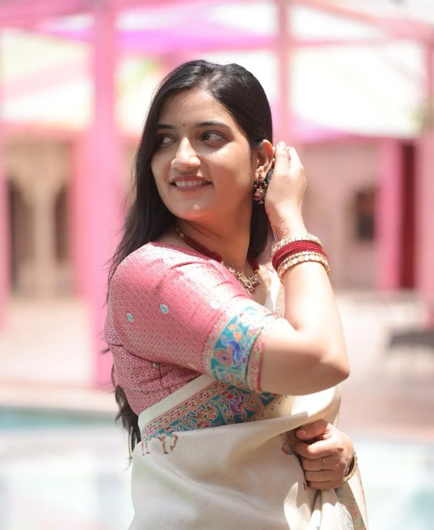 Vaishali Jain, bridal and occasion makeup artist in Bhopal